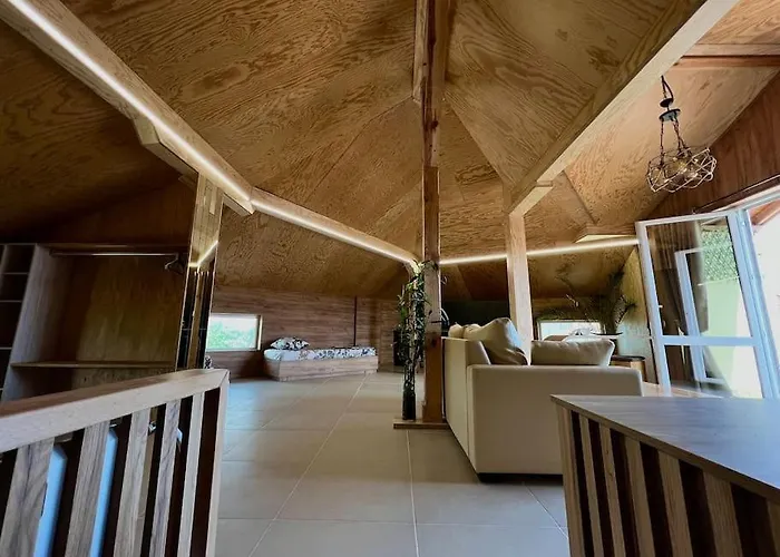 Seagull Byala 公寓 *